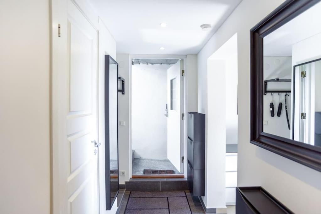 Downtown In Ten - Free Parking Apartment Gothenburg Bagian luar foto
