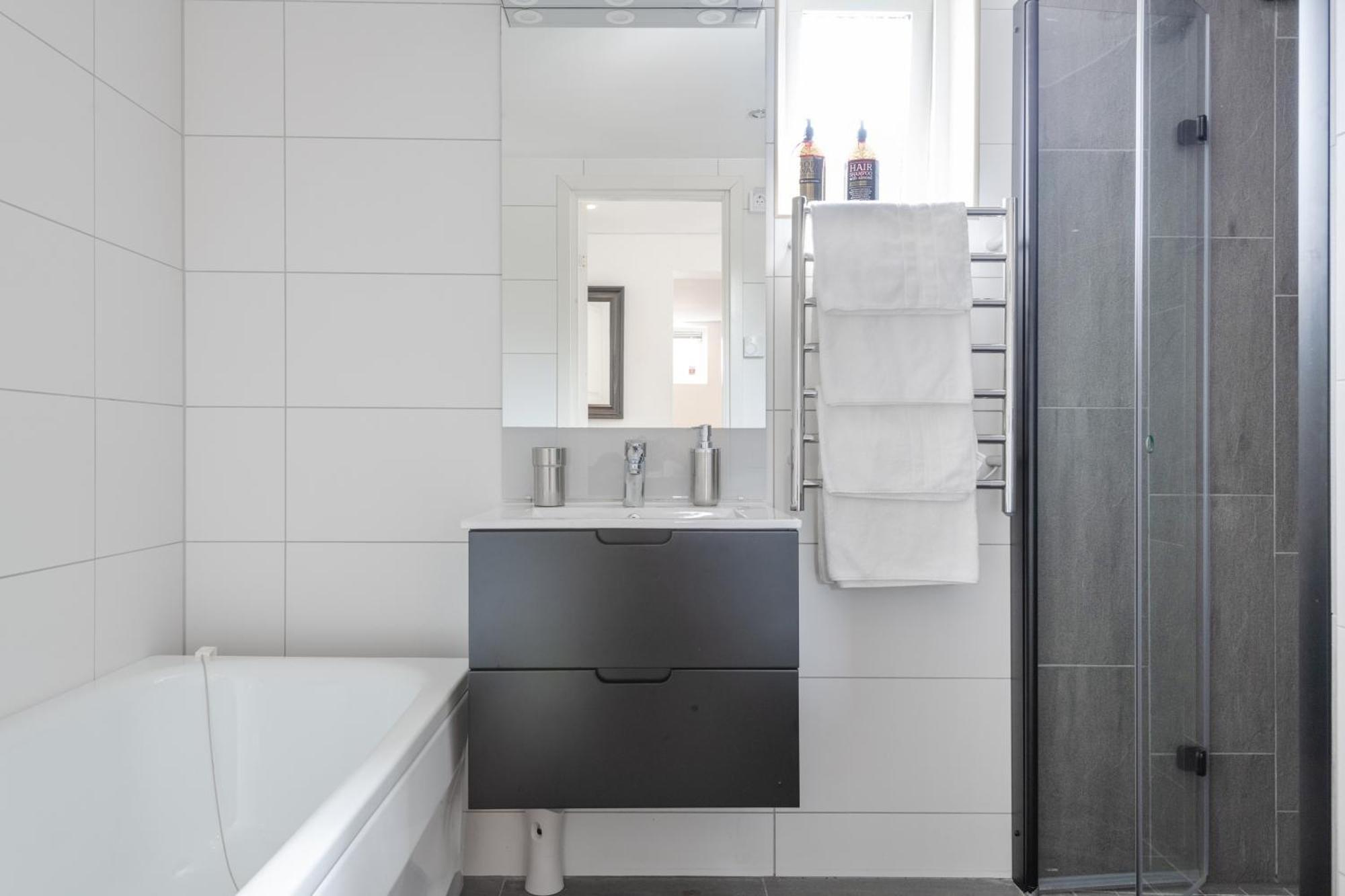 Downtown In Ten - Free Parking Apartment Gothenburg Bagian luar foto